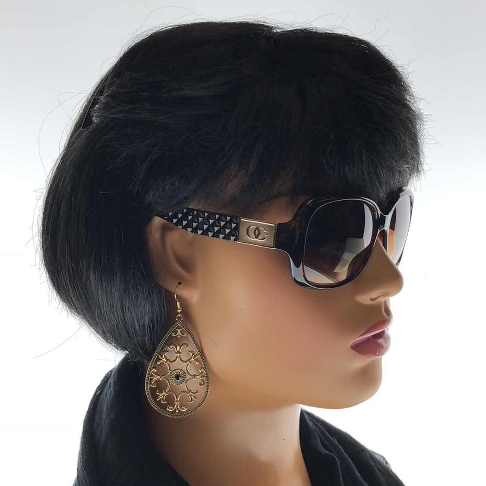 Oleg Cassini Big Round Tortoise Shell Frame And M… - image 1